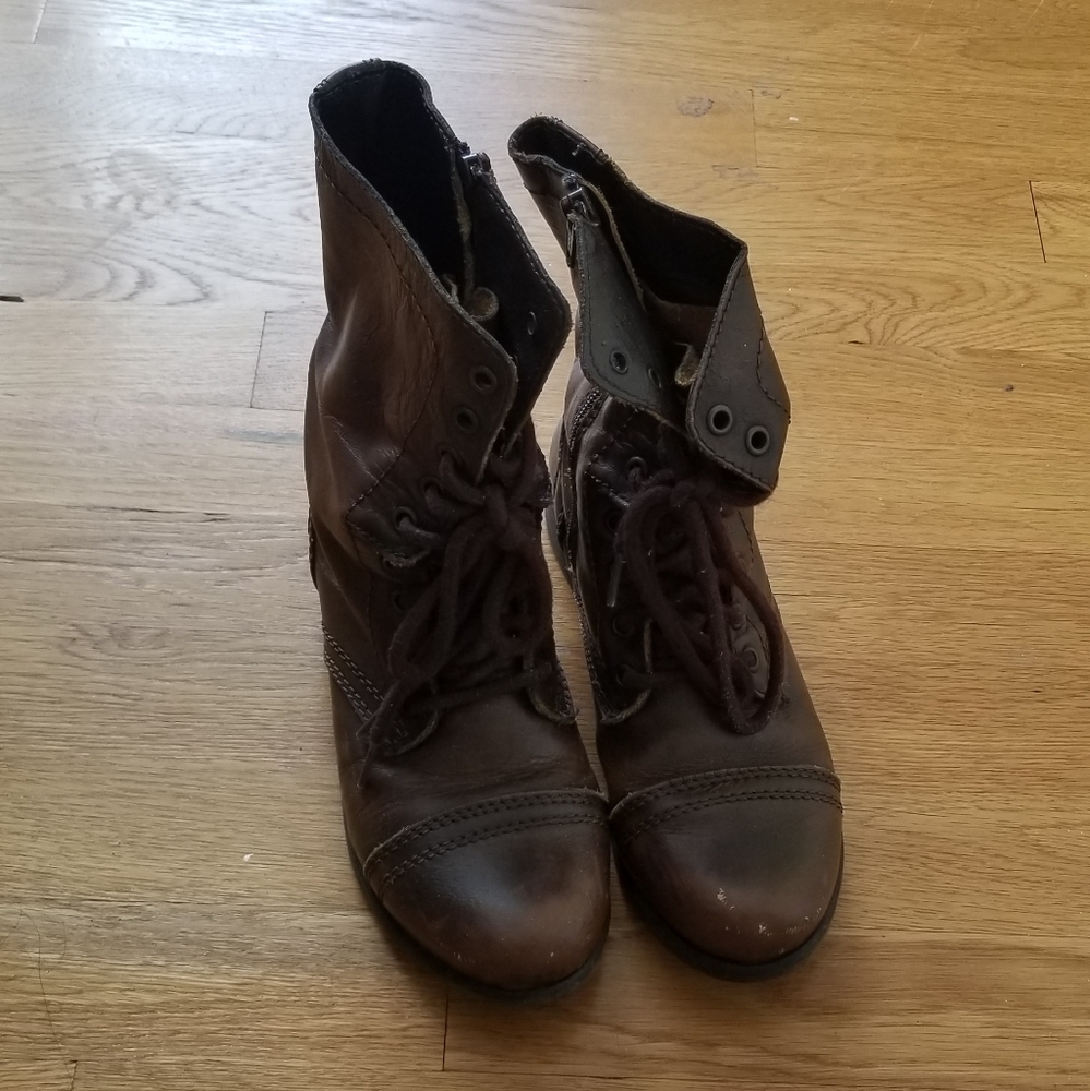 Leather brown troopah steve madden combat boots